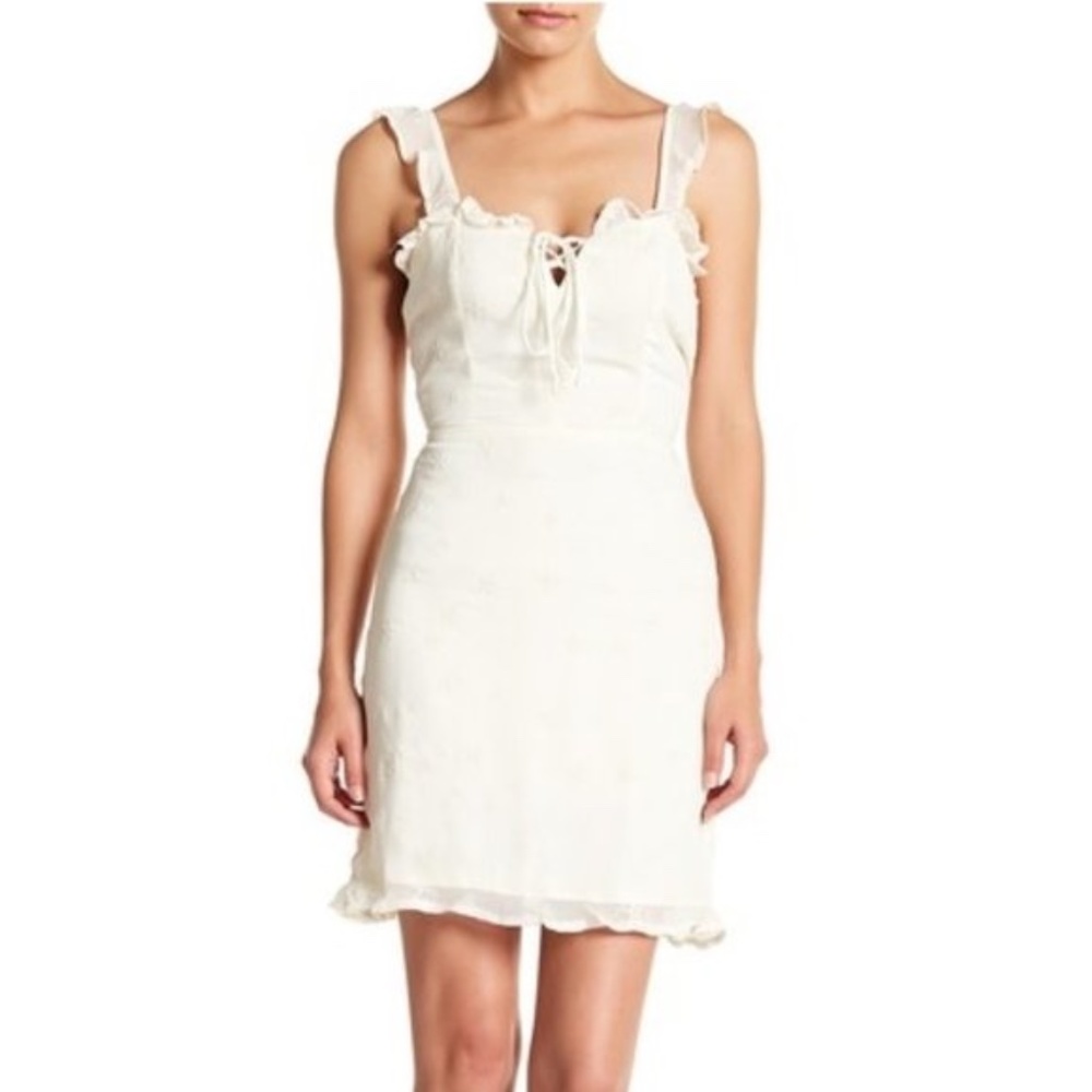 4SI3NNA Dee Elly Embroidered Star Ruffle Dress